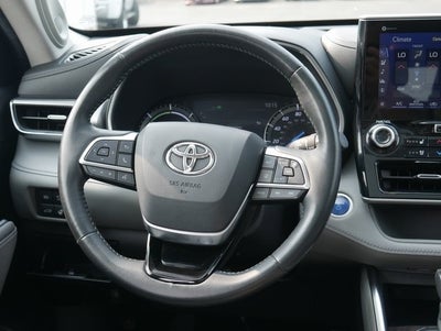 2020 Toyota Highlander Hybrid Platinum